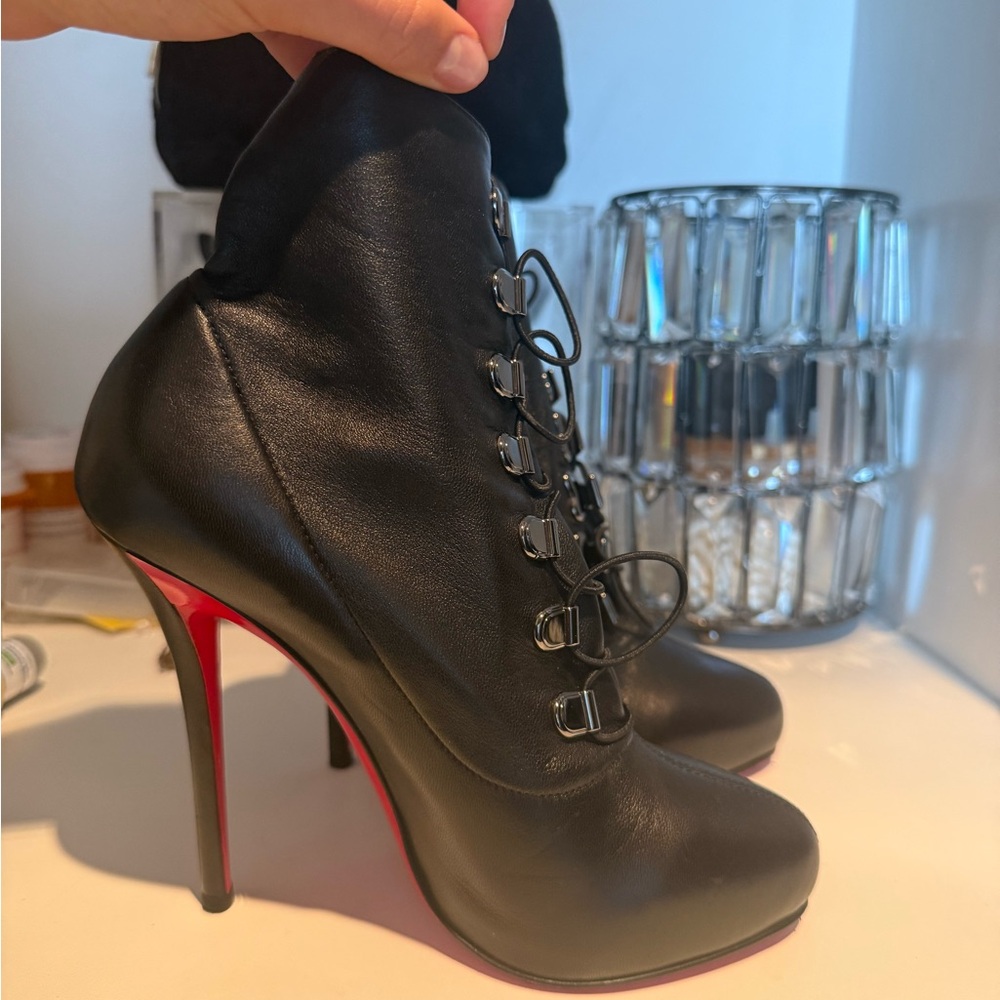 Christian Louboutin Black Lace-Up Pointed Ankle Boots with Metal Eyelets - Picture 3 of 7
